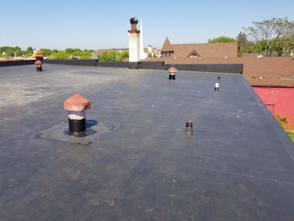 Wisconsin Roofing LLC | Commercial | Flat Roof | New | Milwaukee